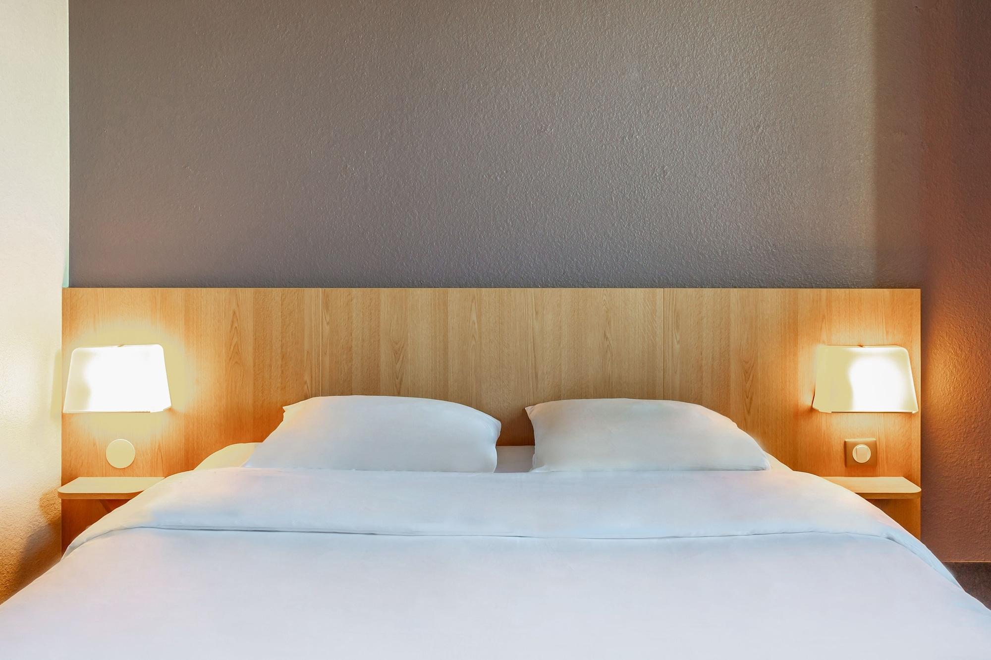 B&B Hotel Toulon オリウル エクステリア 写真