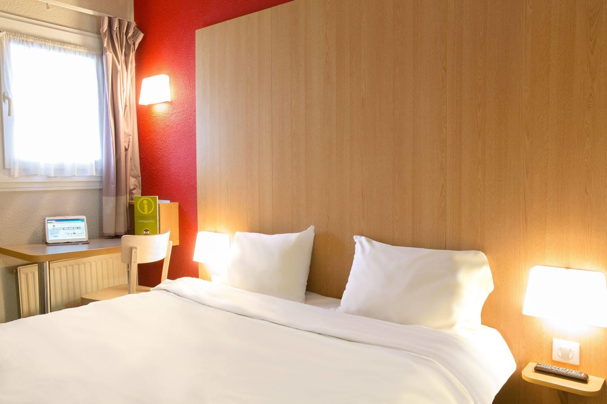 B&B Hotel Toulon オリウル エクステリア 写真